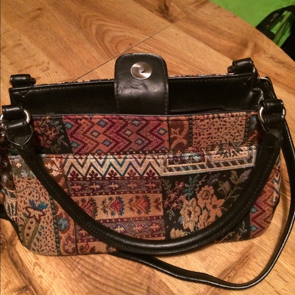 Relic crossbody handbag