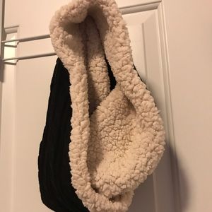 NWT Soft knit infinity scarf