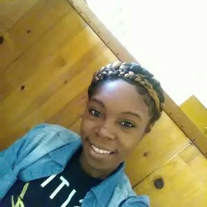 Meet your Posher, Ebony