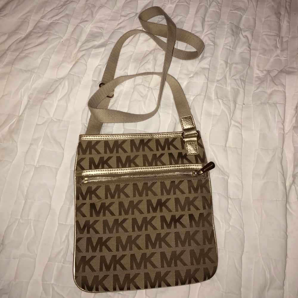 Michael Kors cross body