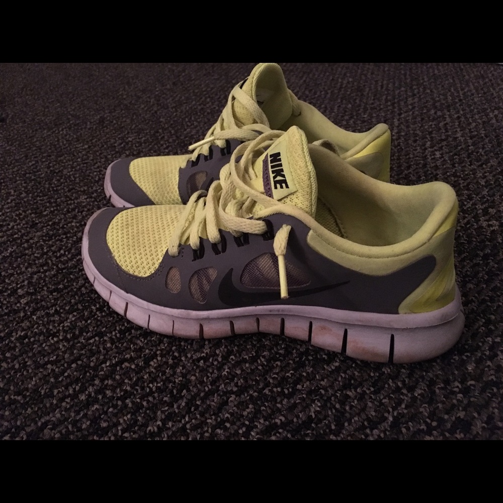 Nike Free Runs