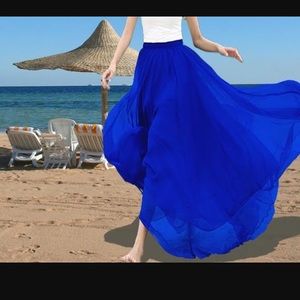 Express Maxi Skirt. Med.
