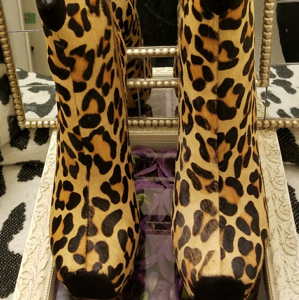 !!!!!!!!SALE!!!!!!Animal Print Sky High Boots