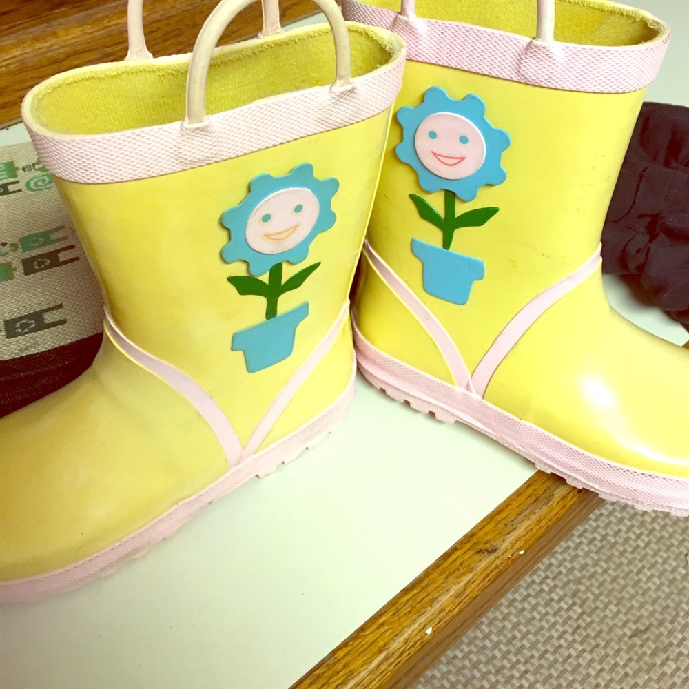Rain boots for kids