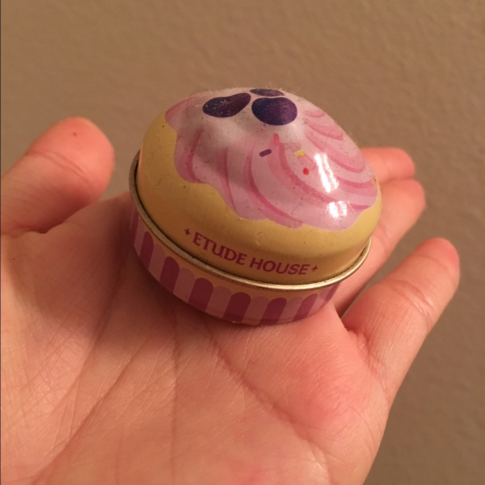 Etude House lip balm cupcake no color