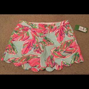 Lilly Pulitzer scalloped Buttercup shorts