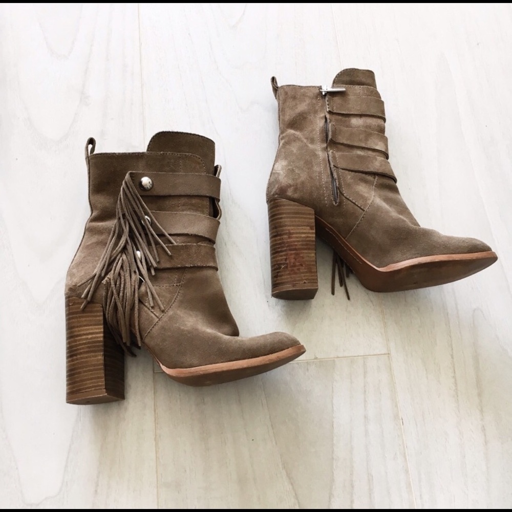 FINALPRICE DROP✨Zara Women's Suede Fringe Boots✨