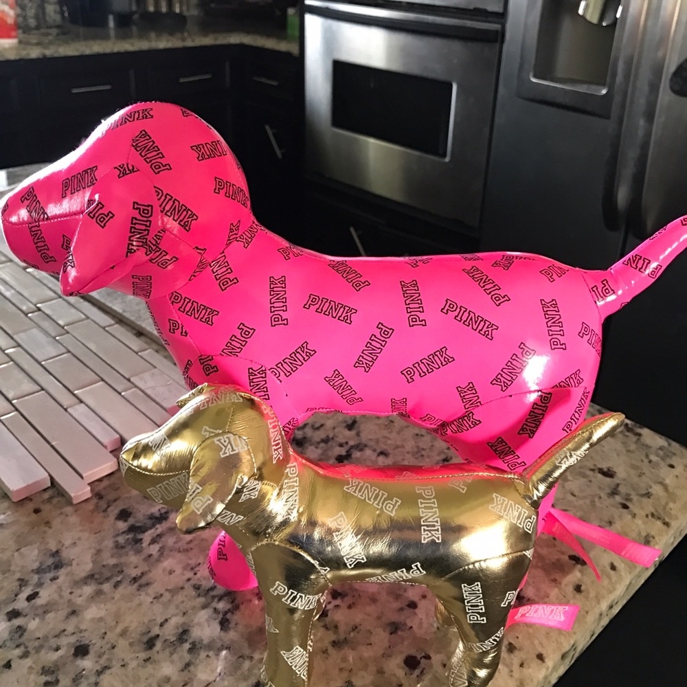 Victoria's Secret pink dogs