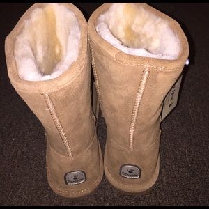 Bear paw boots