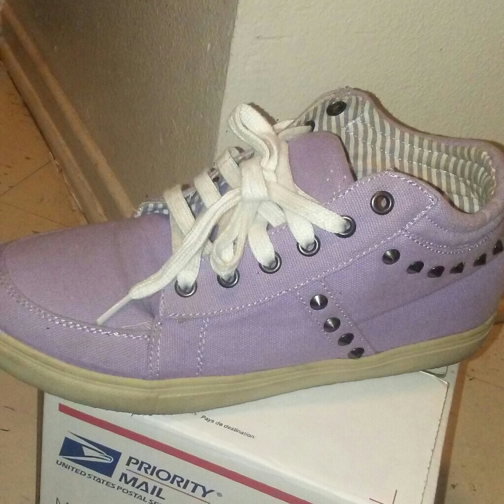 Cute lila shoes