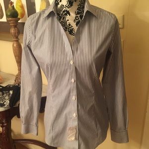 NWOT Brooks Brothers fitted No Iron stretch sz 4