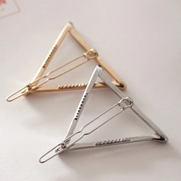 Triangular hair pin! - Picture 4 of 4
