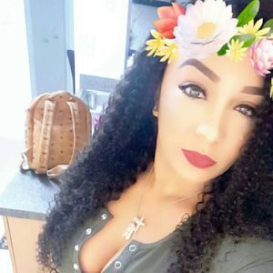 Meet your Posher, Lakeira