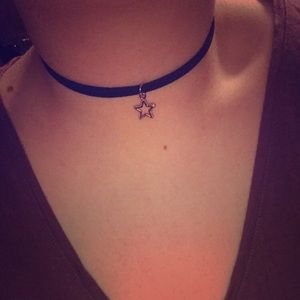 Star choker!
