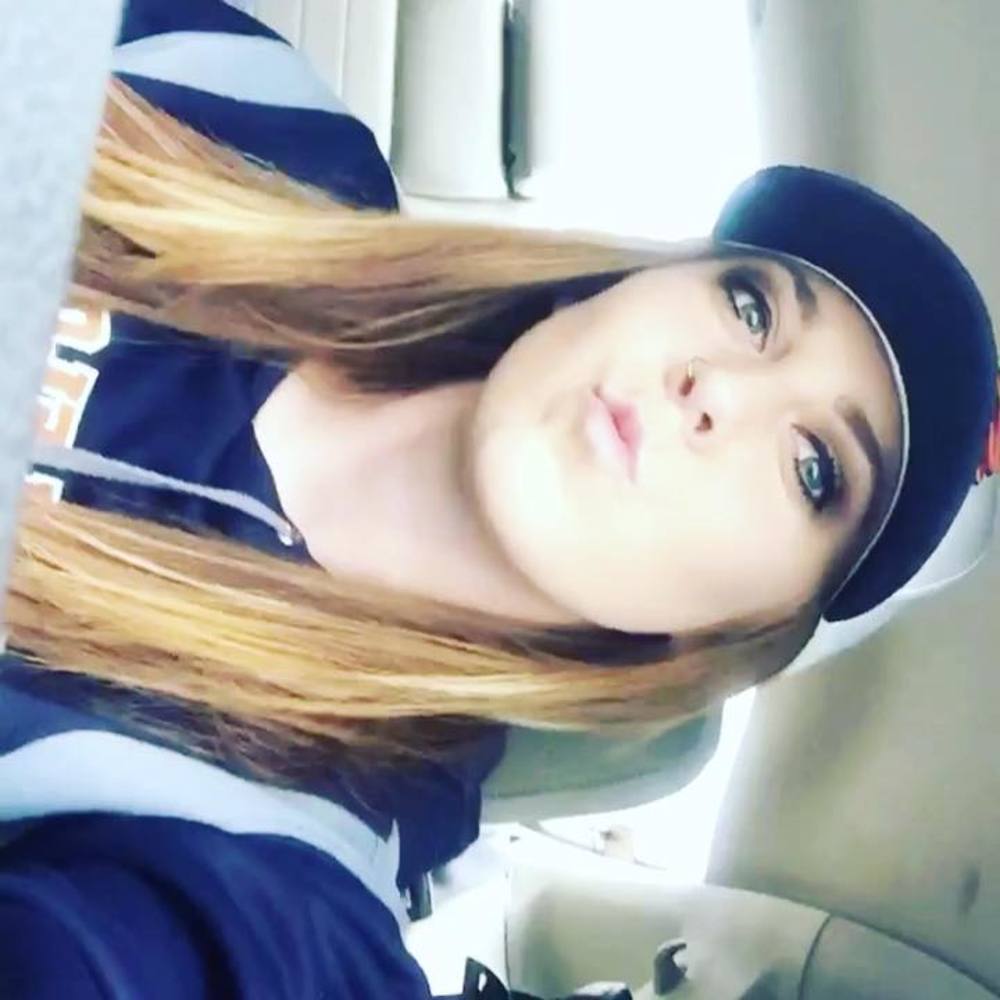 Meet your Posher, Caryssa