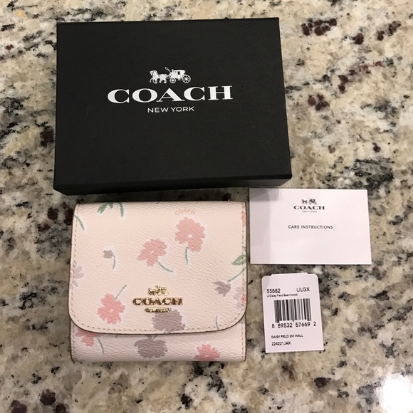coach daisy wallet