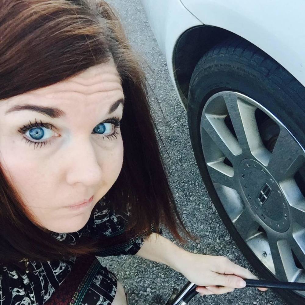 Meet your Posher, Holley