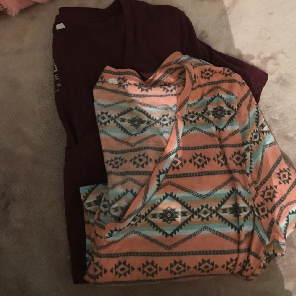 Nollie Vnecks