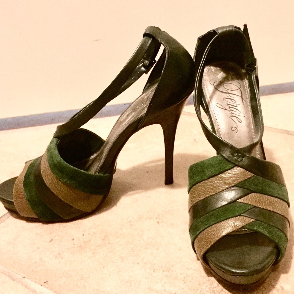 Fergie Platform Shoes Size 6.5