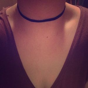 Plain velvet choker!