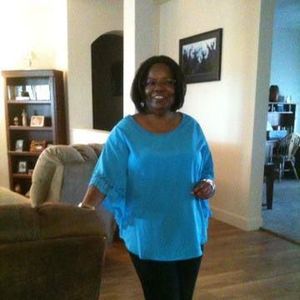 Meet your Posher, Elaine e.