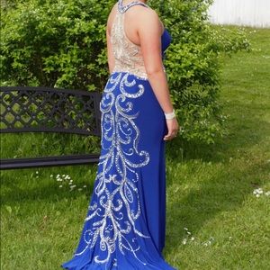 I am selling my Blush 2016 prom dress!
