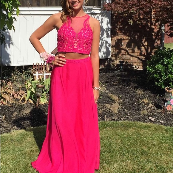 PROM DRESS Gigi by Le Femme Prom Dress - Picture 2 of 4