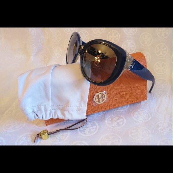 Tory Burch Accessories - NWT Stunning Tory Burch Sunnies Ty7076 Blue Horn