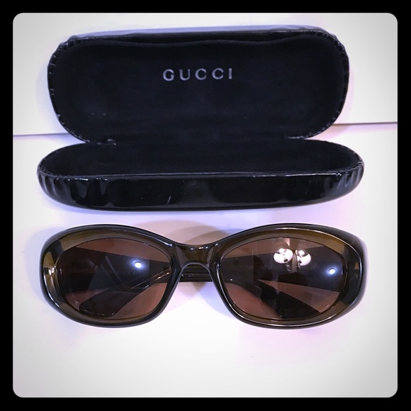 Gucci sunglasses main image 4