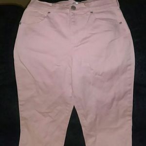 Women jeans size 6 never wore