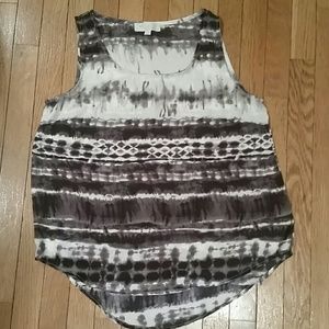 Olive & Oak patterned top