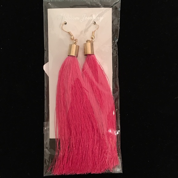 💗”CARMEN”💗HOT PINK TASSEL EARRINGS - Picture 1 of 2