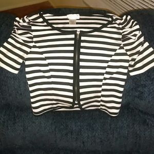 Blk/Wht top size M