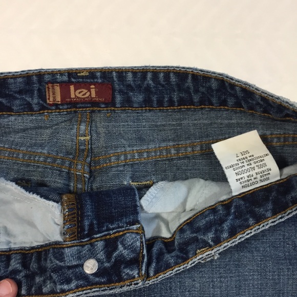 4/$20 LEI Jean Denim Mini Skirt Size 7 - Picture 3 of 7