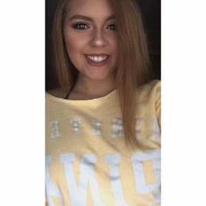 Meet your Posher, Alyssa