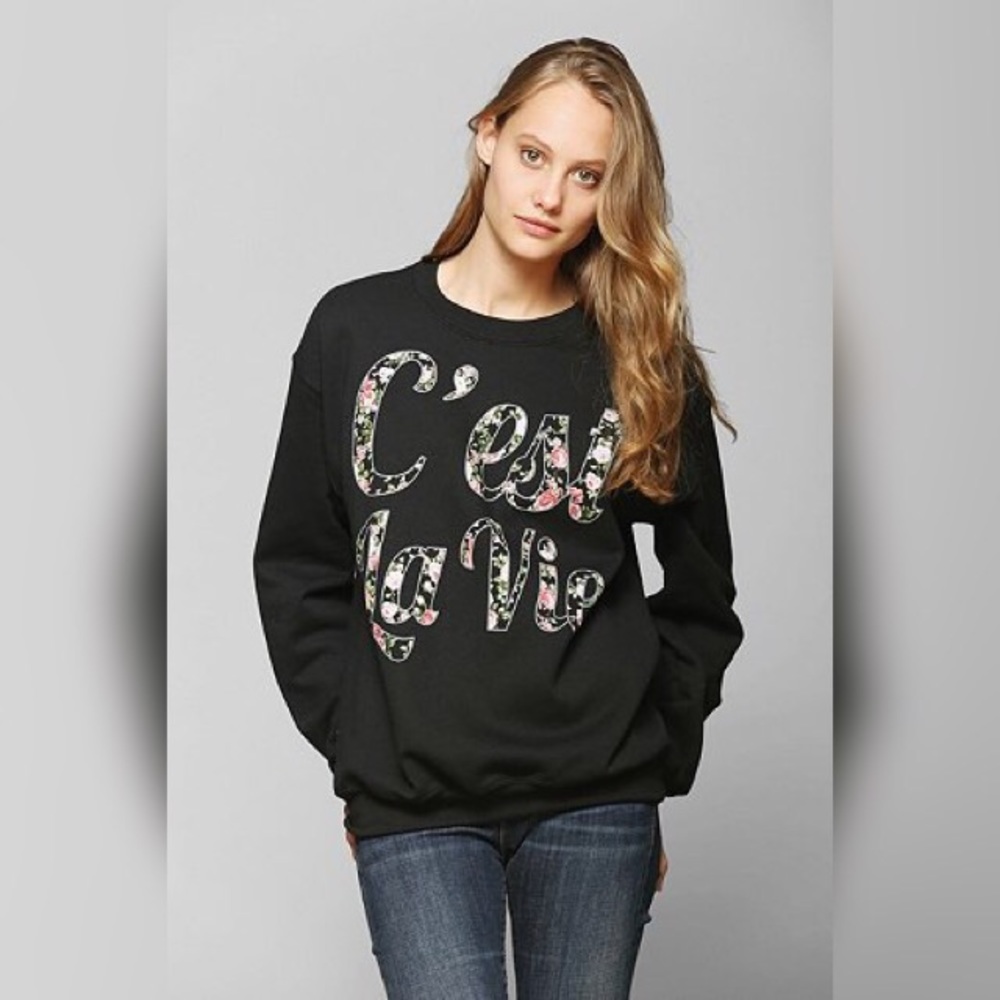 C'est la Vie crew neck