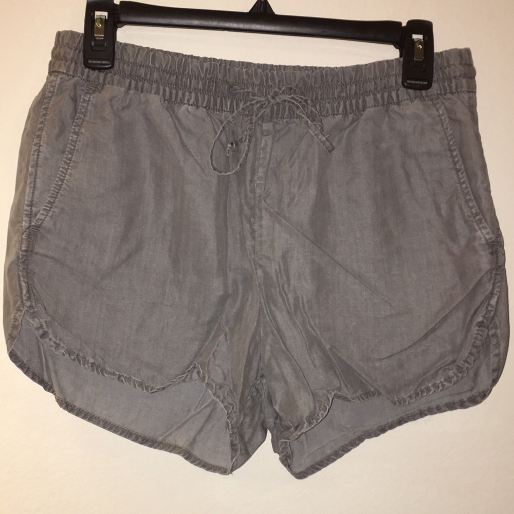 Gap utility stretch shorts