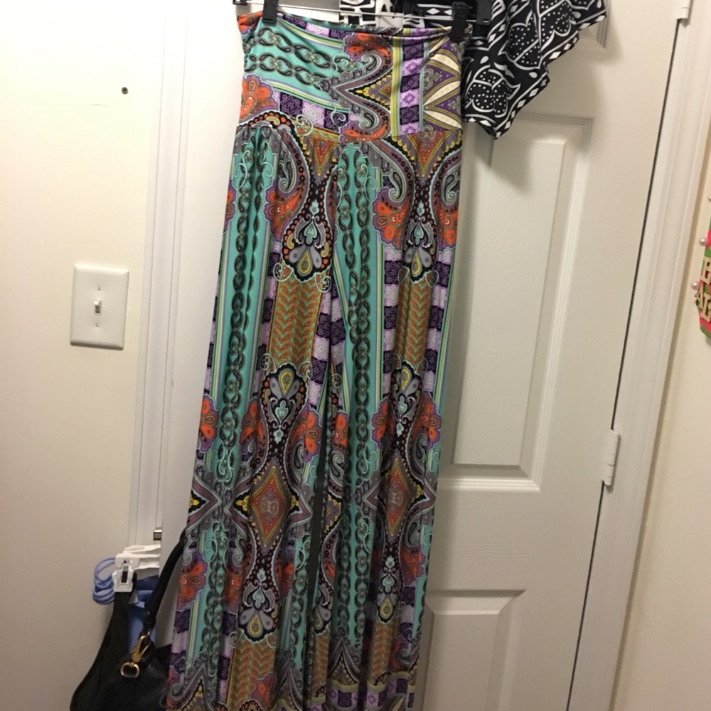 🎉🎉🎉 SOLD ✔️ Patterned Palazzo Pants