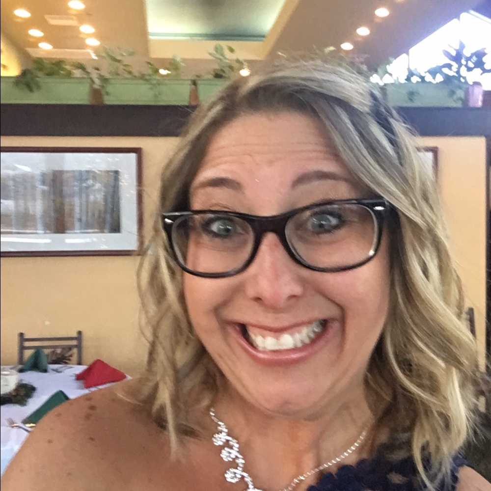 Meet your Posher, Melissa