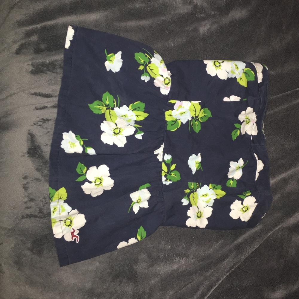 Flow sleeveless croptop
