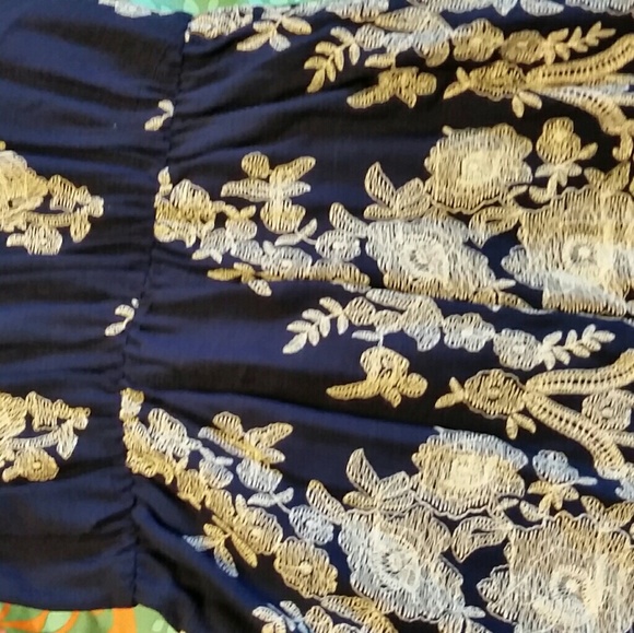 Out - Picture 8 of 8