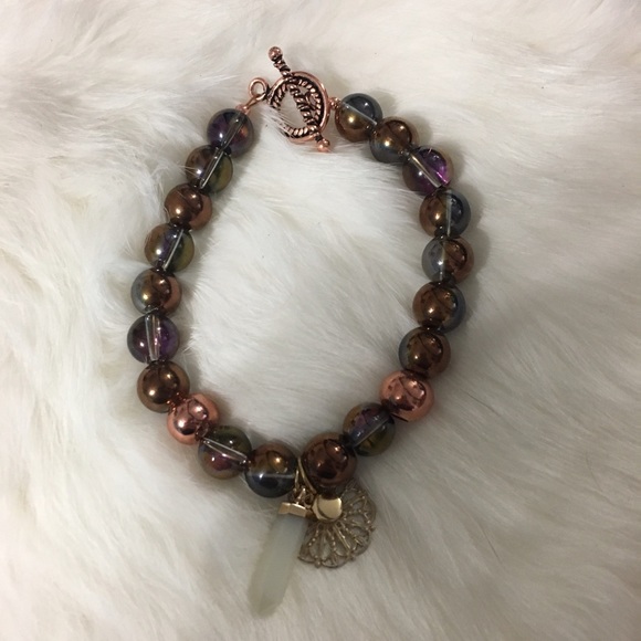 Jewelry - Handmade beaded bracelet