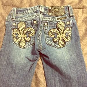 Miss me fleur de leis straight leg Jean