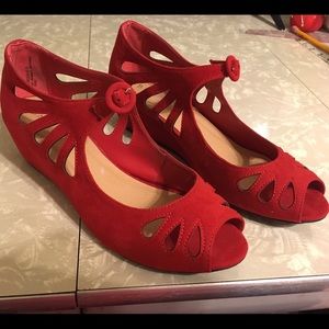 Red retro cutout peep toe wedge heels sz 8 new!