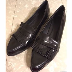 Black patent leather fringe loafers size 10/11