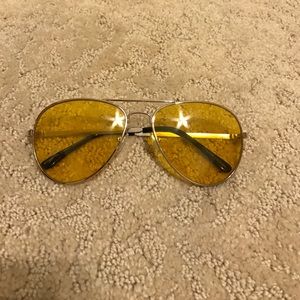Retro yellow lens sunglasses