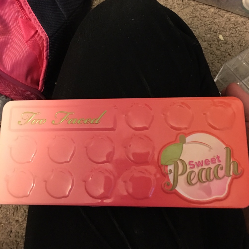 too faced sweet peach palette