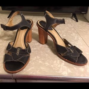 Frye heels navy blue and tan leather sandals