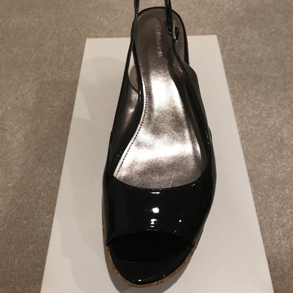 CALVIN KLEIN LIKE NEW Black patent cork wedge - Picture 2 of 4