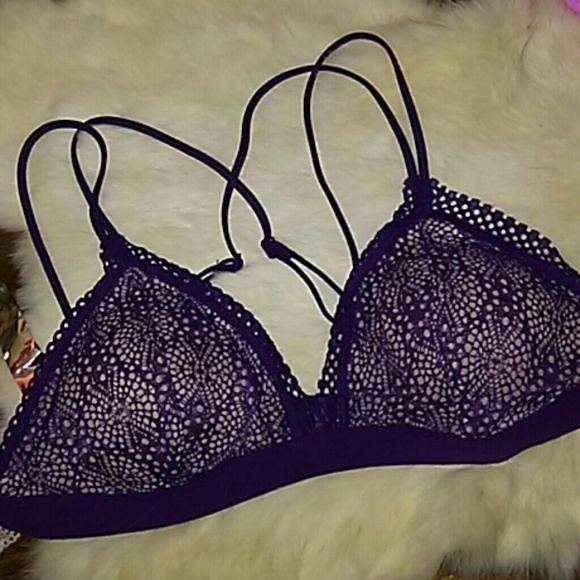 🌴 VS Criss-Cross back Crochet Lace Bralette - Picture 4 of 5